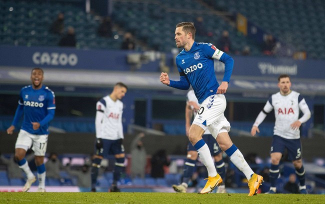 队球迷之间 队球迷之间